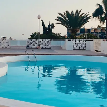 Comfortable Flat Close To The Lägenhet